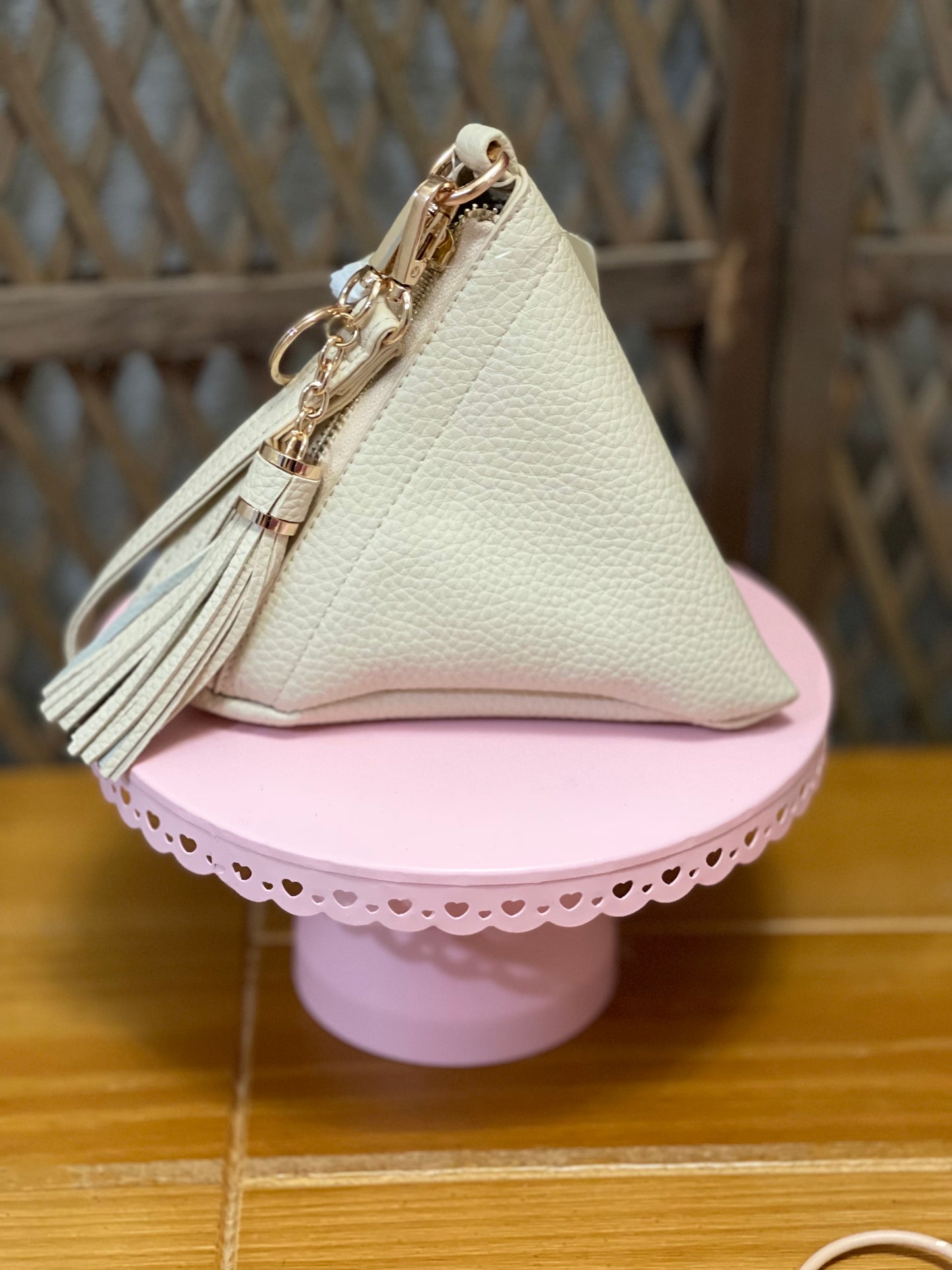 Wristlet purse
